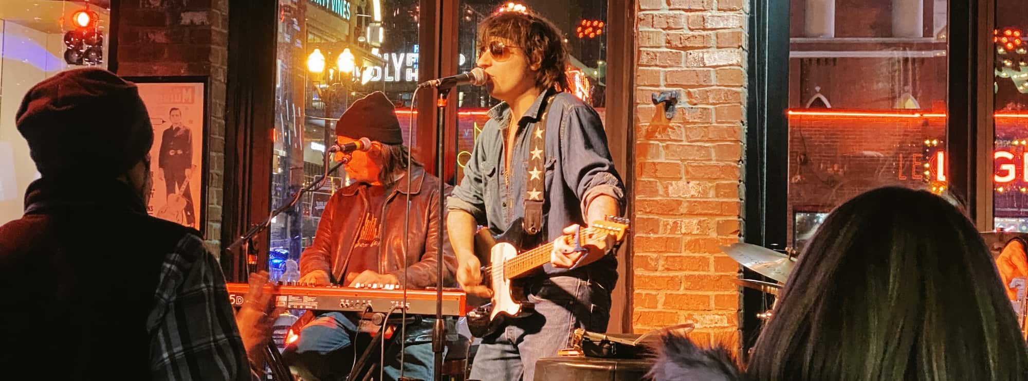 bar singer on guitar in Santa Rosa